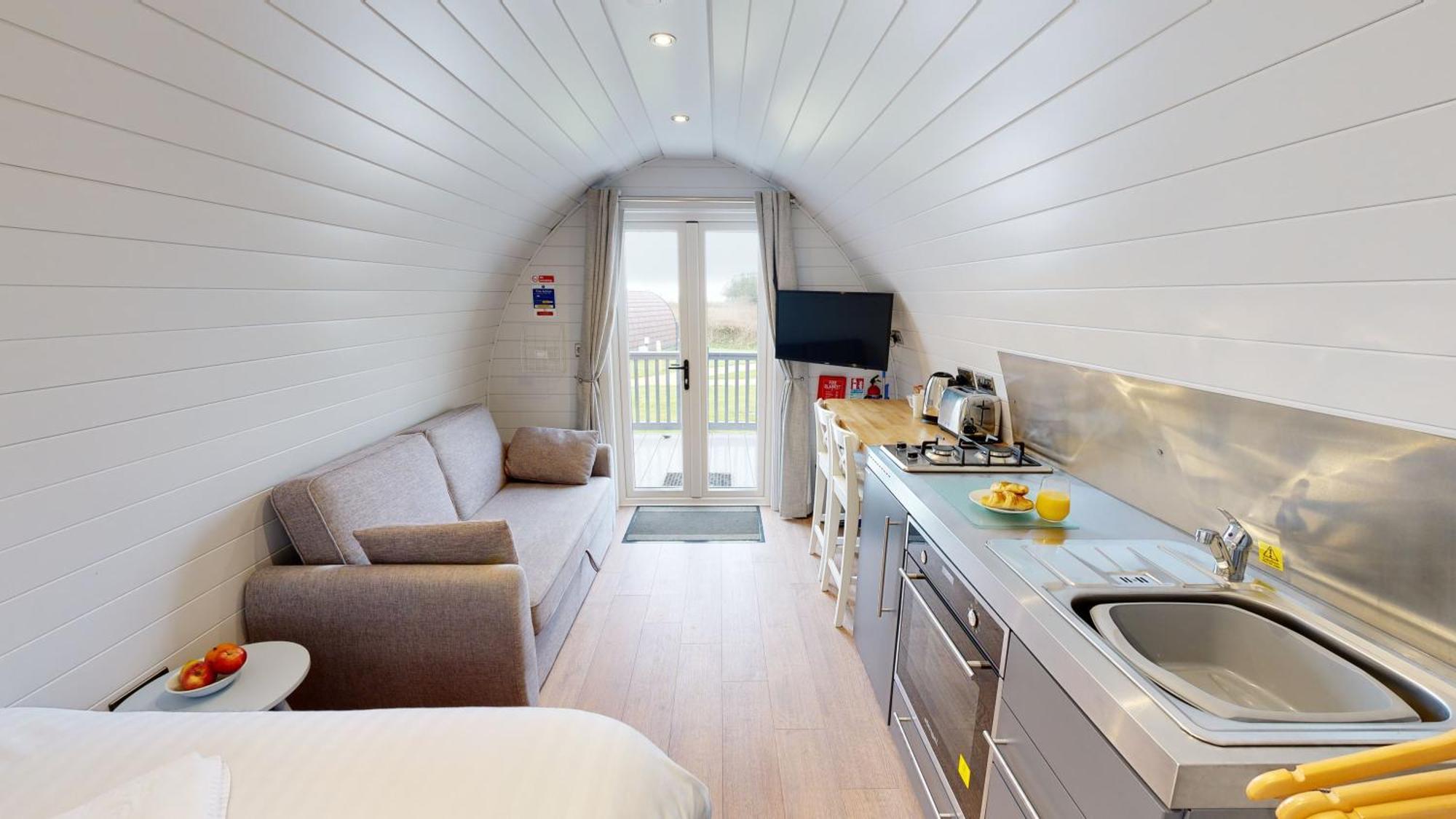 Pentire Coastal Holiday Park بود الغرفة الصورة
