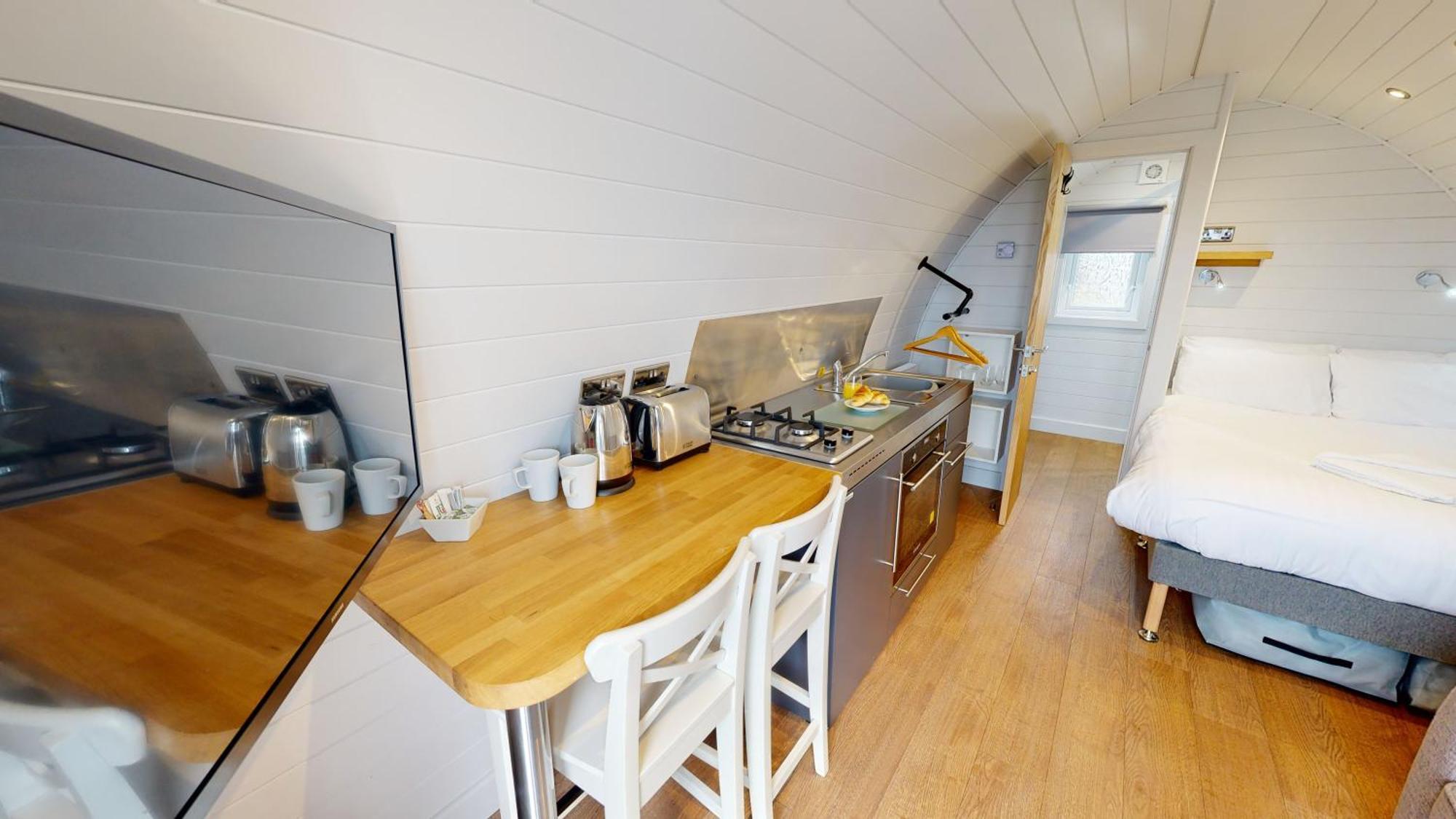 Pentire Coastal Holiday Park بود الغرفة الصورة